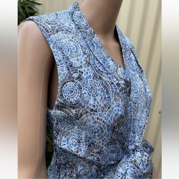 DAVID LAWRENCE Blue Cotton Printed Tie Front Sleeveless Midi Dress - Picture 6 of 14